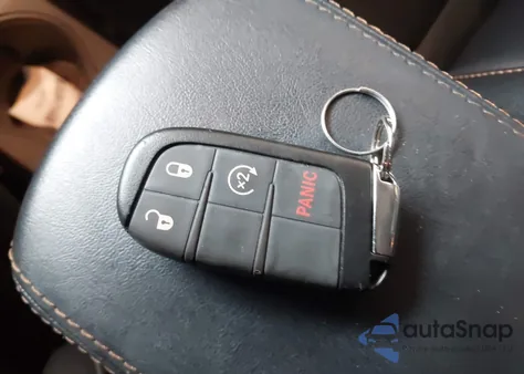 2021 Jeep Compass Limited 4X4 z USA, uszkodzony, nr VIN 3C4NJDCB4MT605042